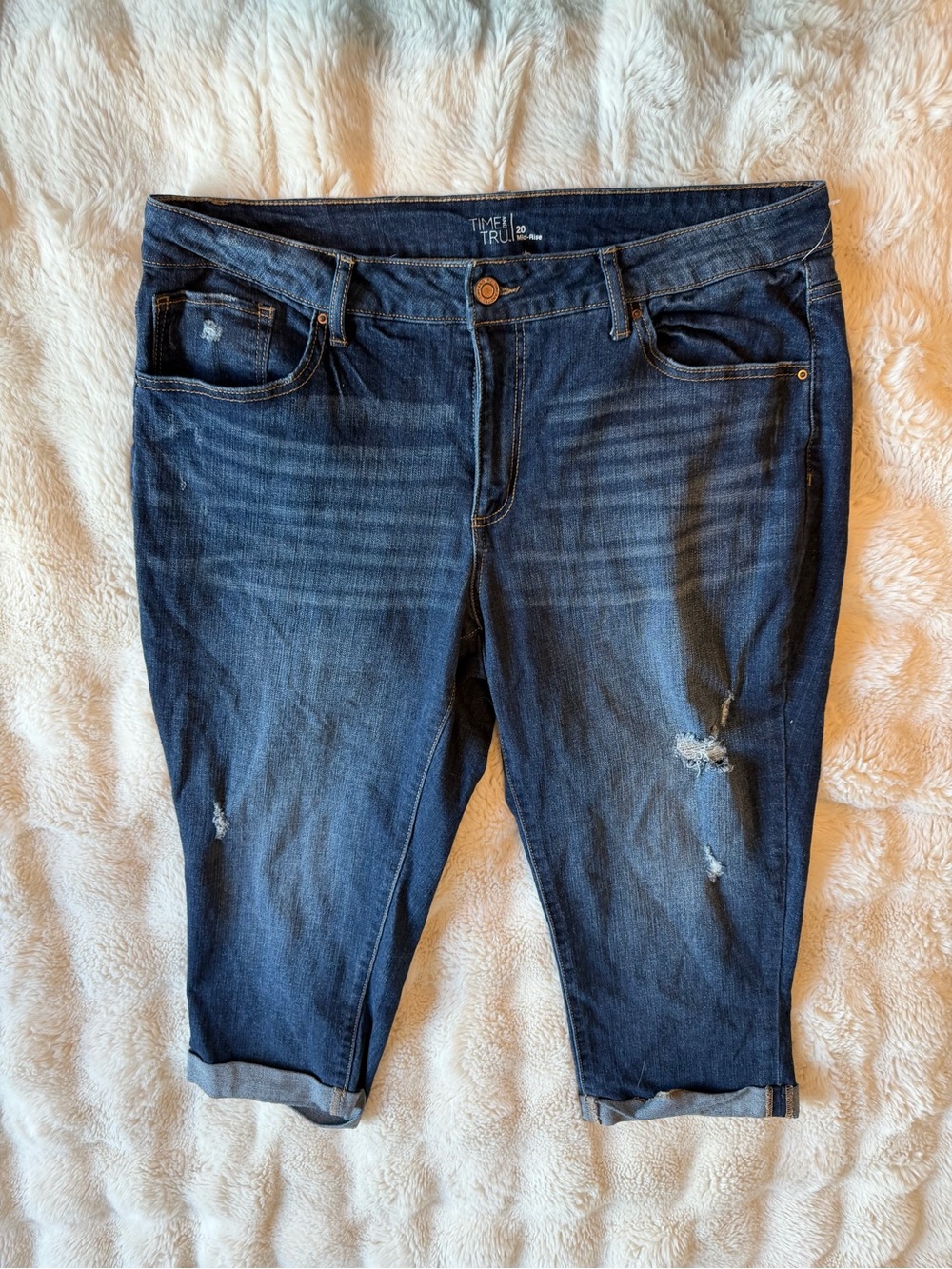 Time and Tru Size 20 Distressed Denim Capris Mid Rise Cuffed Stretch Jeans